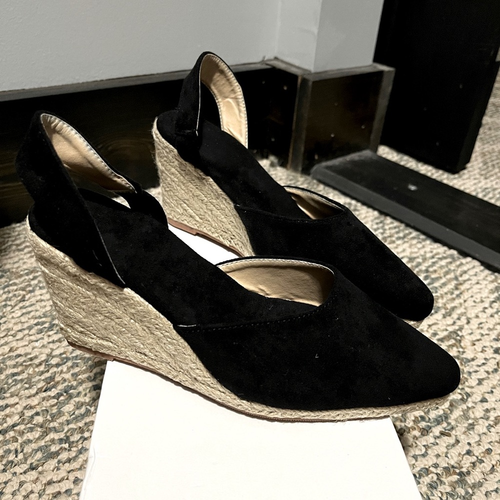 NEW!! SHEIN black slip on wedges size 6